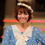 佐藤栞里 胸元 美くびれ大胆披露 ミニビスチェで艶やかランウェイ モデルプレス 佐藤栞里 胸元 美くびれ大胆披露 ミニビスチェで艶やかランウェイ モデルプレス