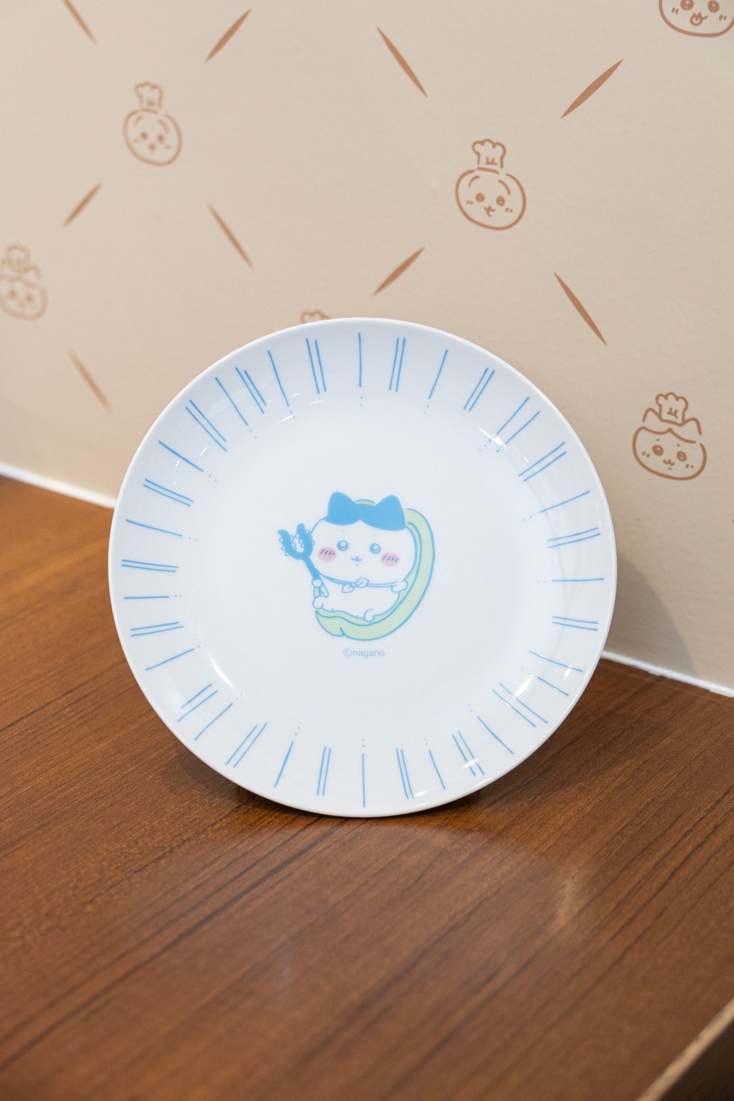 ハチワレのピーマン肉詰め皿 1,540円（C）nagano