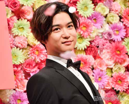 千葉雄大、大量のフラワーシャワー浴びる「現場の雰囲気が異様」