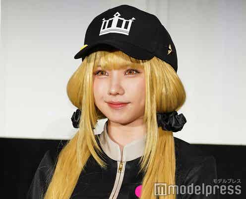 えなこ、レアな金髪で“トライブナイン”コスプレ披露「こだわらせて頂きました」