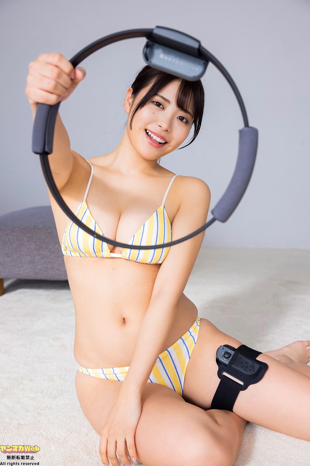 竹内花、ビキニ姿でゲーム挑戦 健康美ボディが眩しい