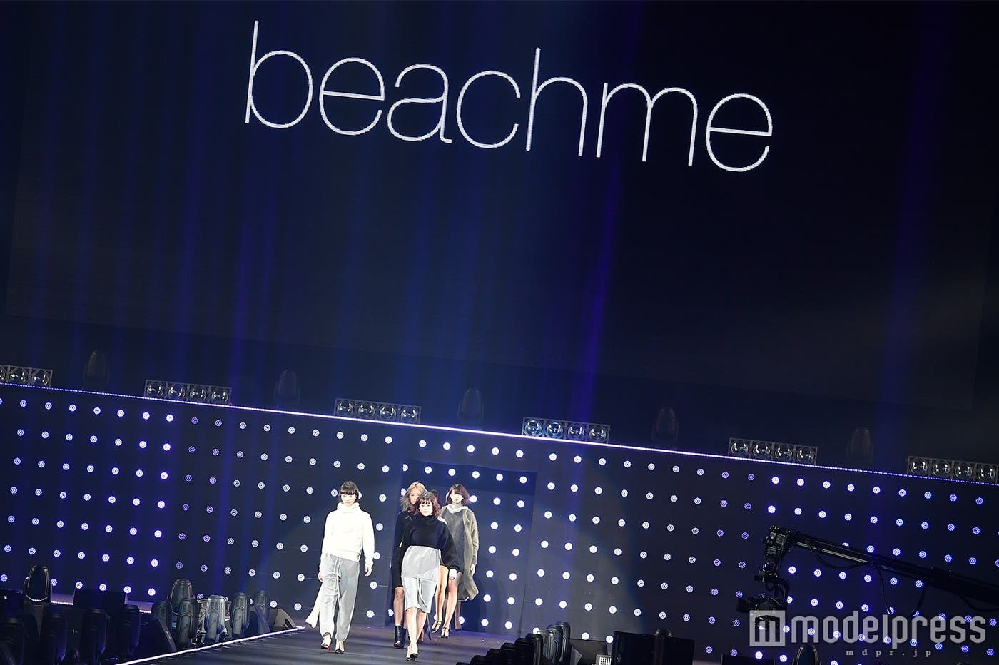 「beachme」ステージ(C)モデルプレス