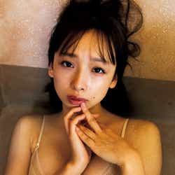 モデルプレス - 華村あすか、美バストちらり濡れSEXYで魅了