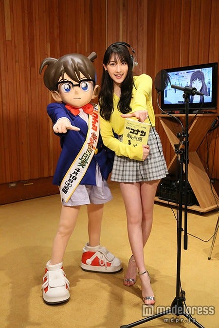 コナン&知英(C)2015 青山剛昌/名探偵コナン製作委員会