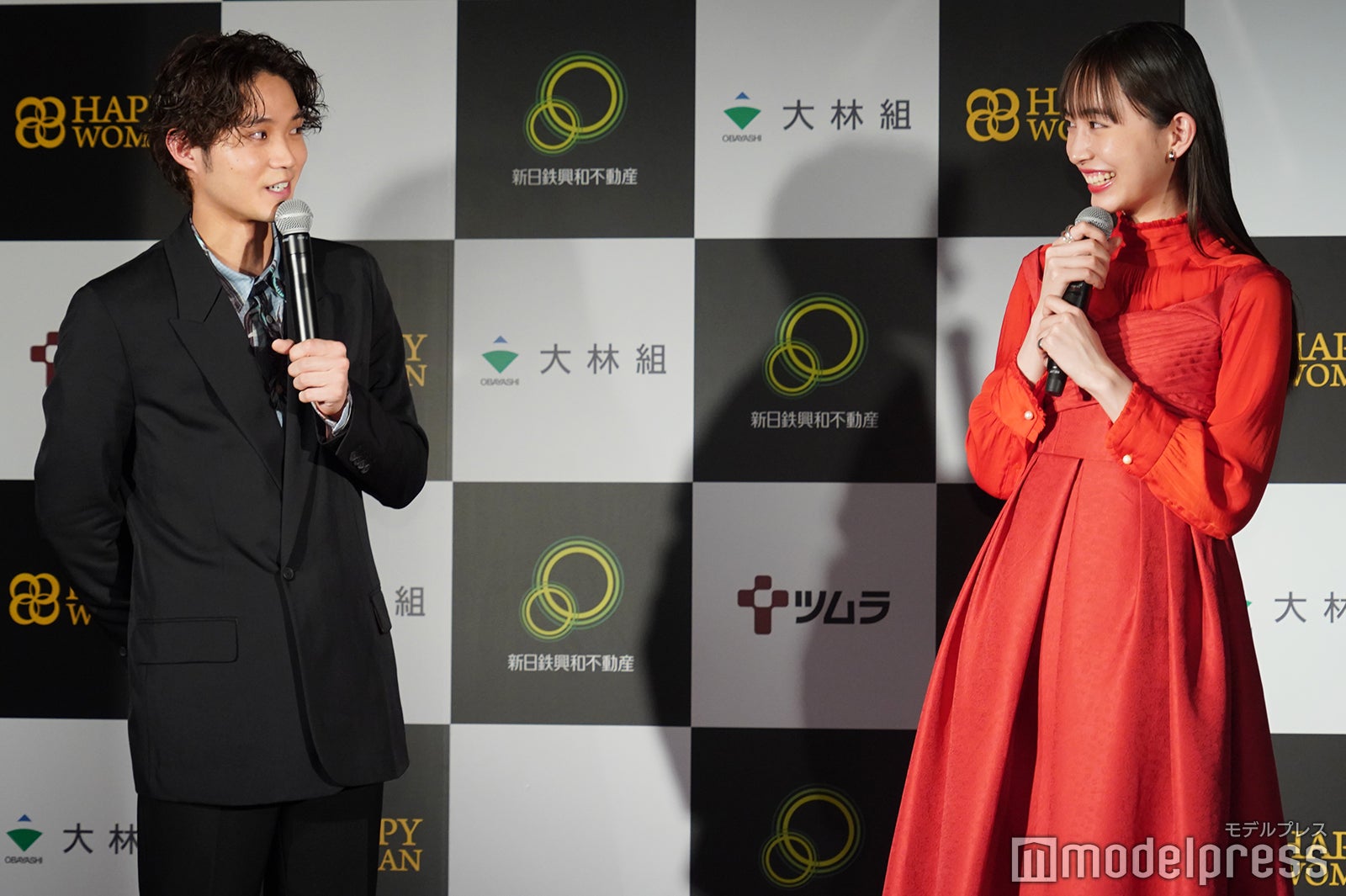 磯村勇斗、井桁弘恵 （C）モデルプレス