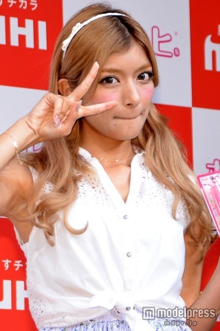 ローラ、鈴木奈々、芹那らが大喜利に挑戦