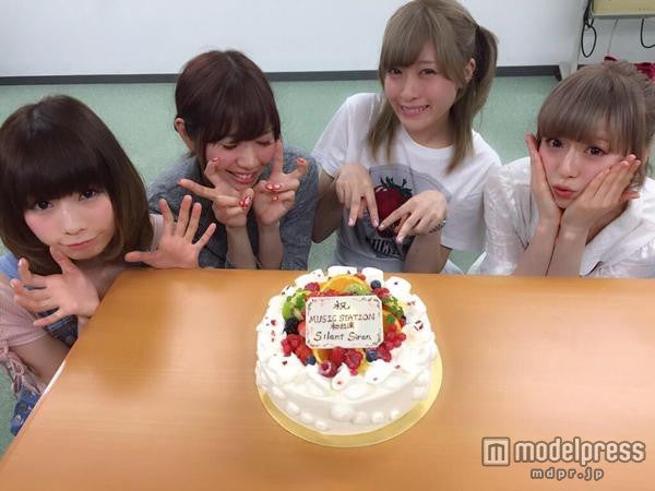 Silent Siren Mステ初出演 ハピマリ に反響 モデルプレス Silent Siren Mステ初出演 ハピマリ に反響 モデルプレス