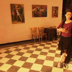 タンゴのレッスンに臨む栗山千明/「栗山千明 愛と官能のタンゴ~ブエノスアイレスの想い出~」(前編)より(C)NHK