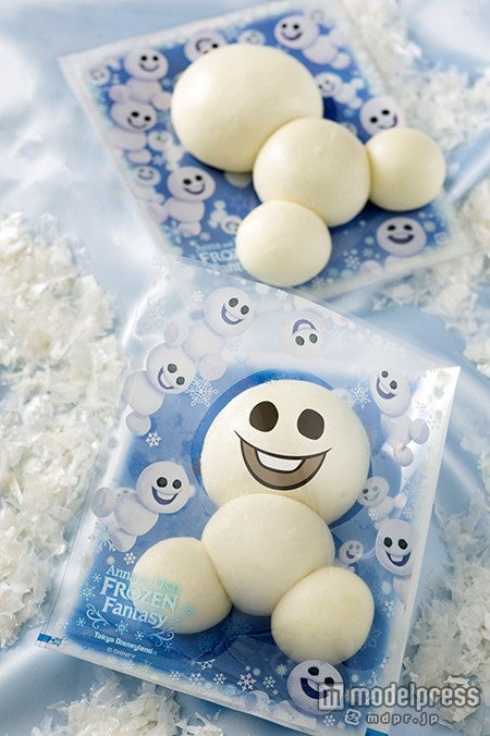 スノーギースまん（ミートソース／サーモンクリーム／ストロベリークリーム／紫イモクリーム）￥500（C）Disney