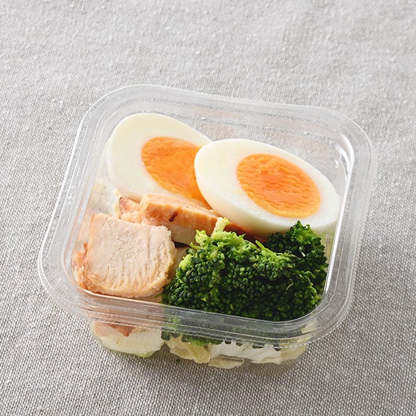 チキン＆たまご＆ブロッコリーサラダ（税込338円）／提供画像