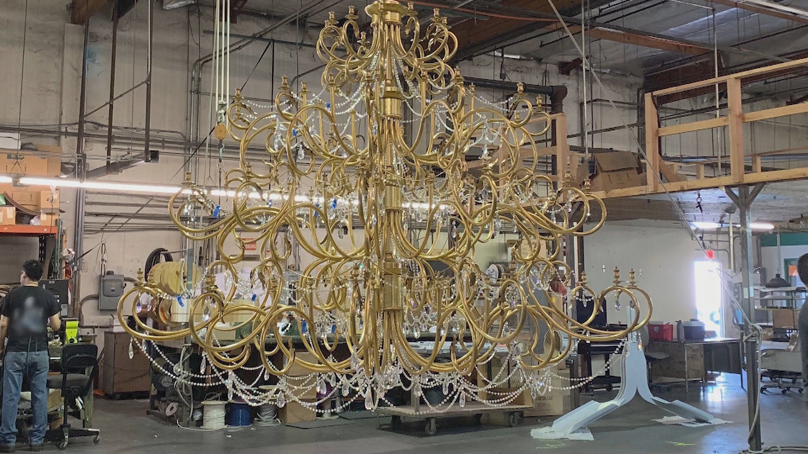 「美女と野獣“魔法のものがたり”」メイキング画像（C）Disney