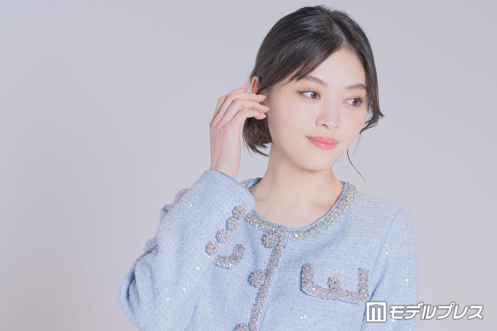 平松里菜(C)モデルプレス