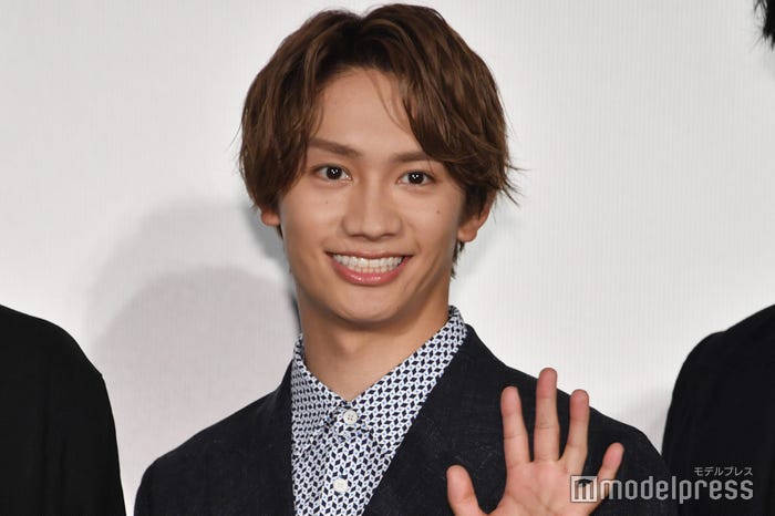 昨日は「24時間テレビ」だったので水槽を洗えなかった藤原丈一郎(C)モデルプレス