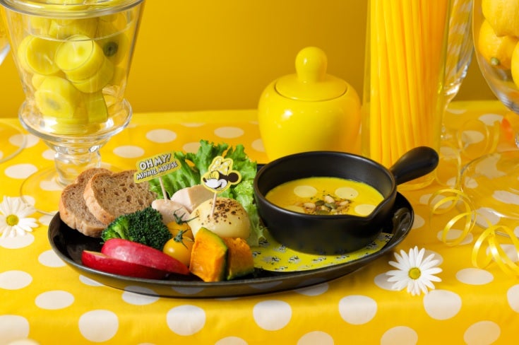 お野菜ゴロゴロ♪カボチャフォンデュ　1,590円（C）Disney