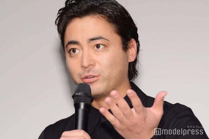 山田孝之(C)モデルプレス