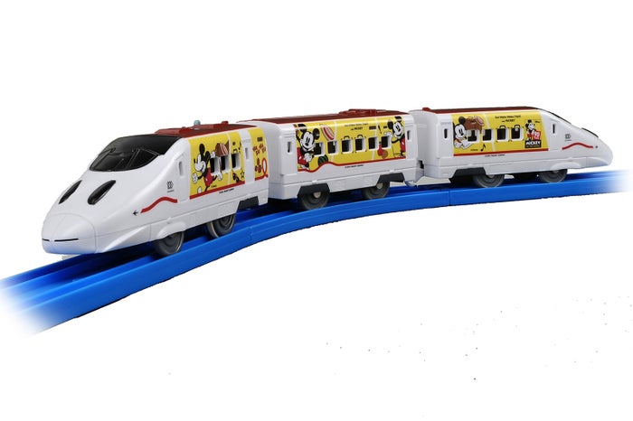 『JR九州Waku Waku Trip新幹線』デザインのプラレール（C）Disney