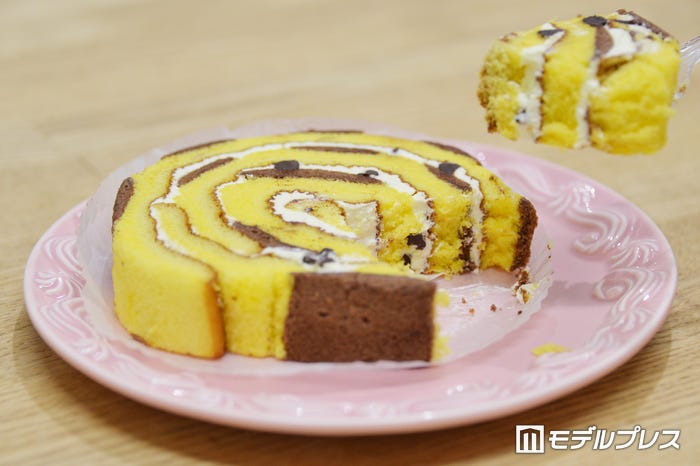 ピカチュウのロールケーキ(チョコバナナ)(C)モデルプレス