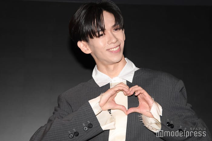 度々「30代」と口走ってしまうリョウガ(C)モデルプレス