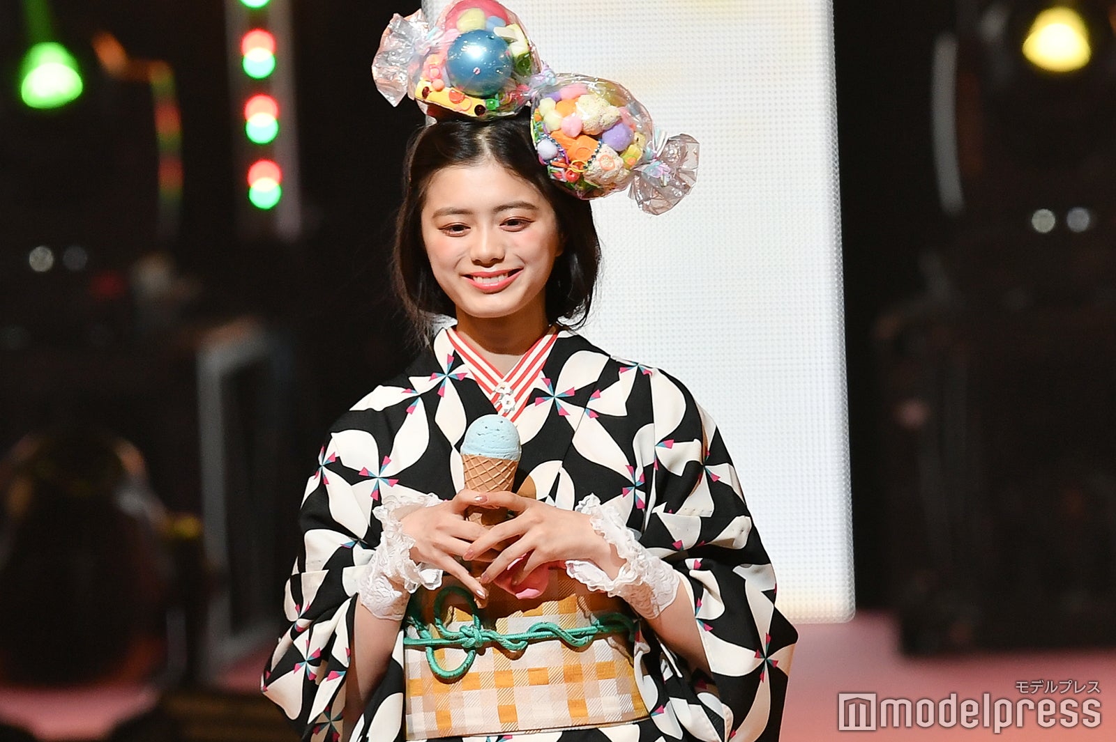 紺野彩夏（C）モデルプレス: