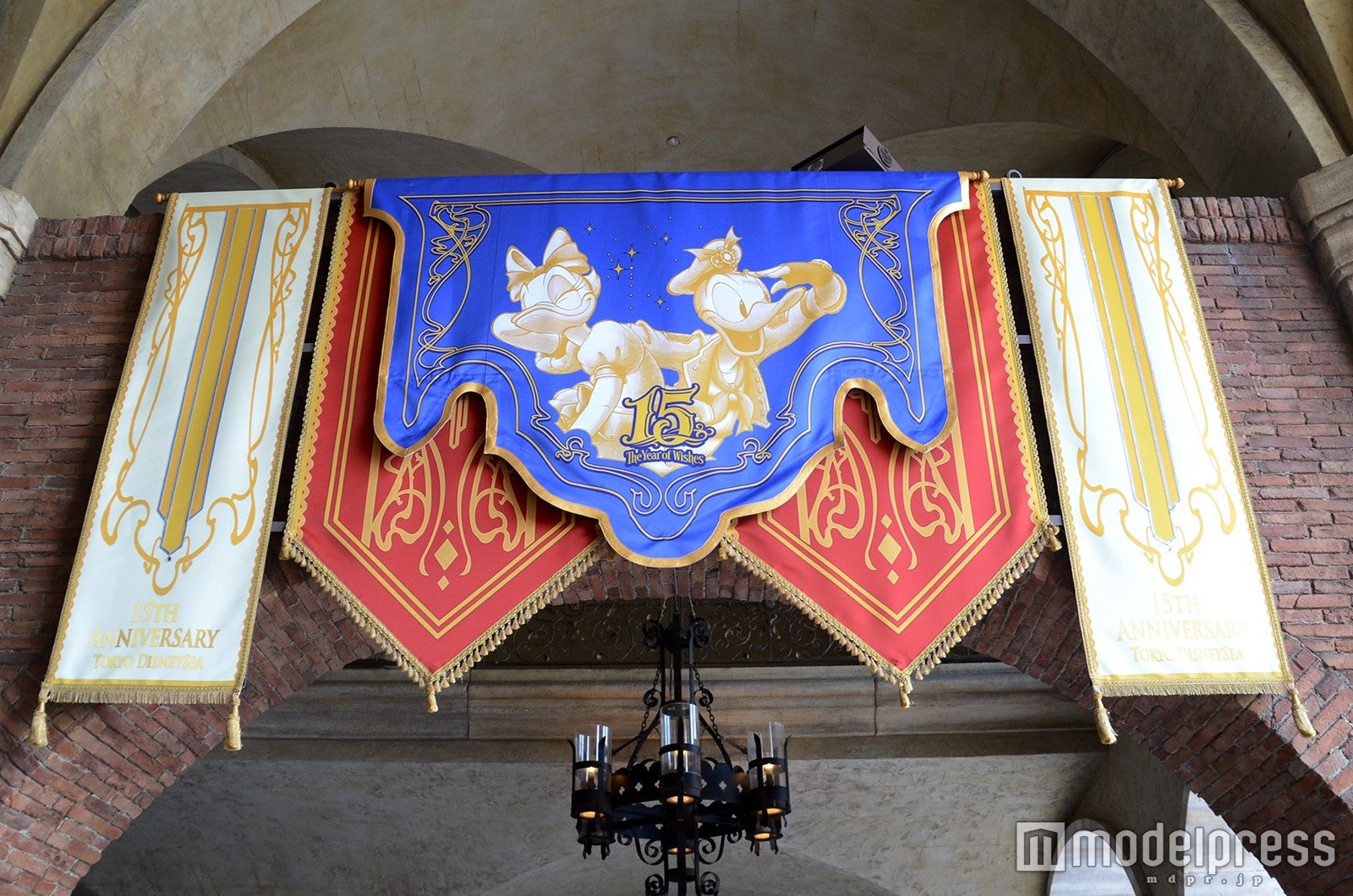 デコレーション／「東京ディズニーシー15周年“ザ・イヤー・オブ・ウィッシュ”」（C）モデルプレス