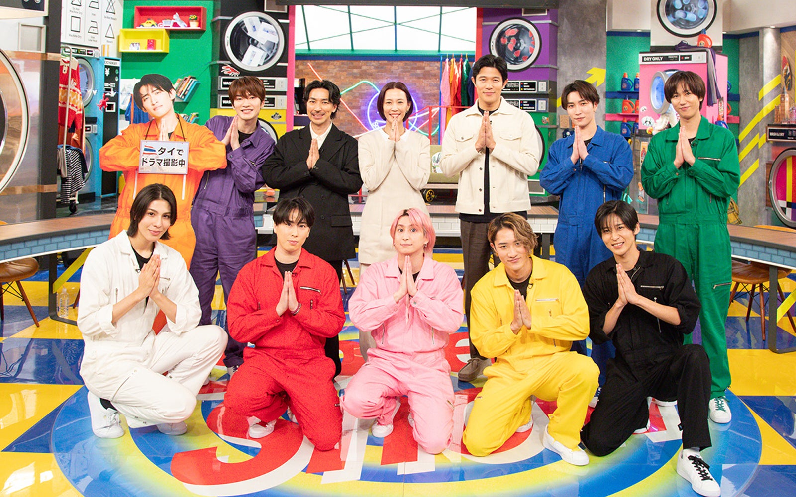 Snow Man、木村佳乃、鈴木亮平（C）TBS