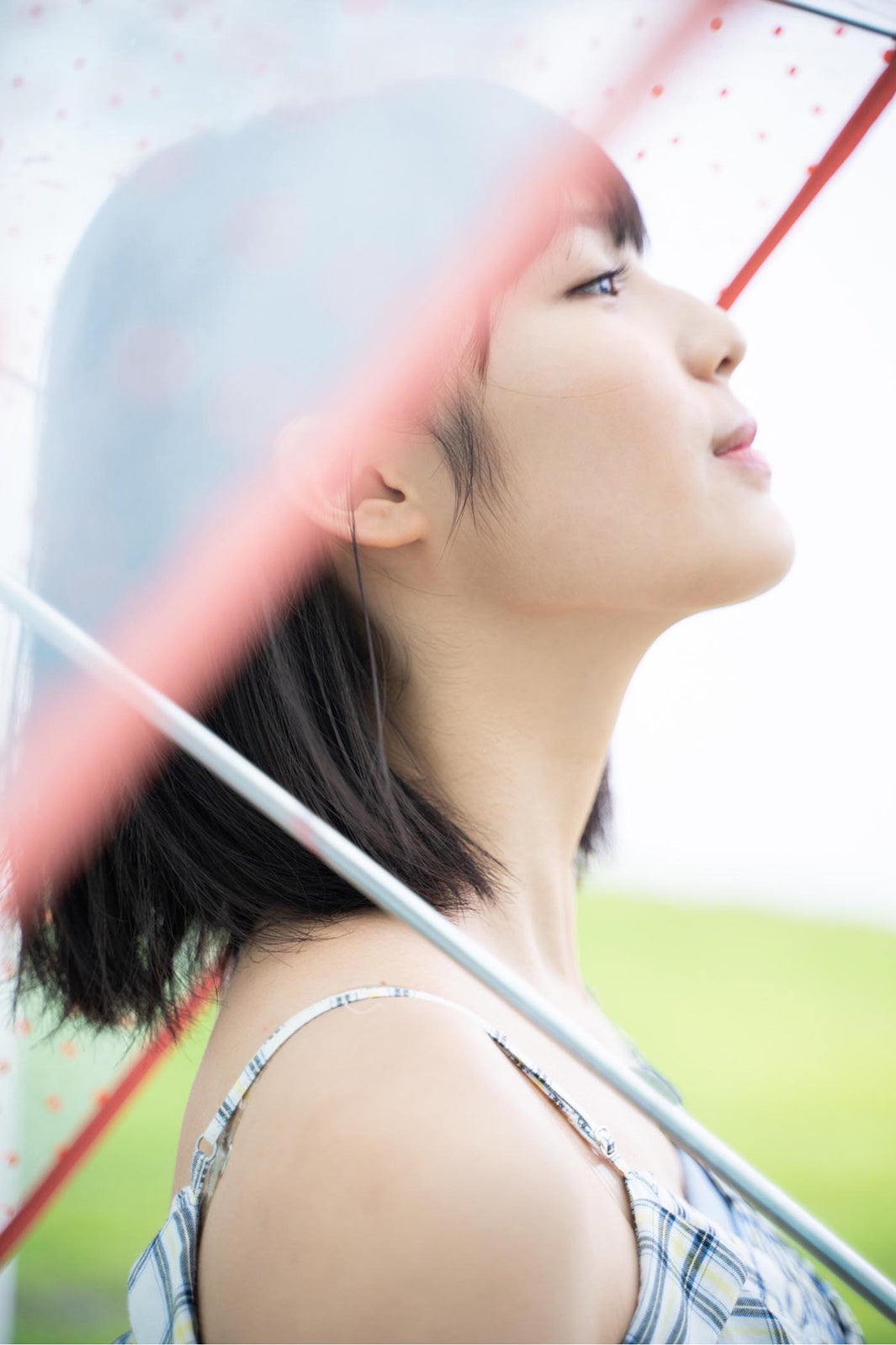 秋田汐梨／撮影：HIROKAZU
スタイリング：米丸友子
ヘア＆メイク：吉田美幸
（C）2018 PROTO STAR