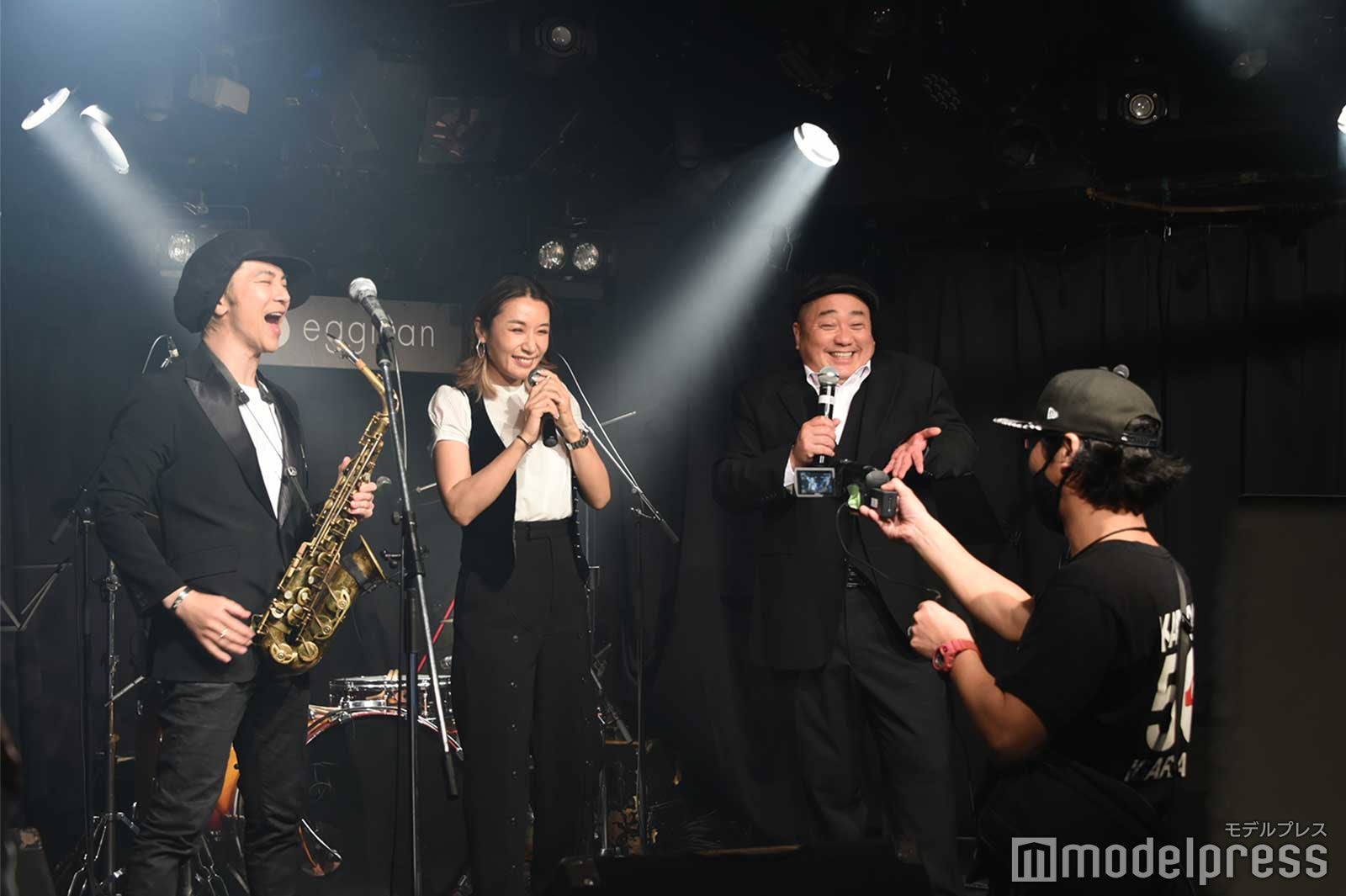 武田真治、鈴木紗理奈、山本圭壱 （C）モデルプレス