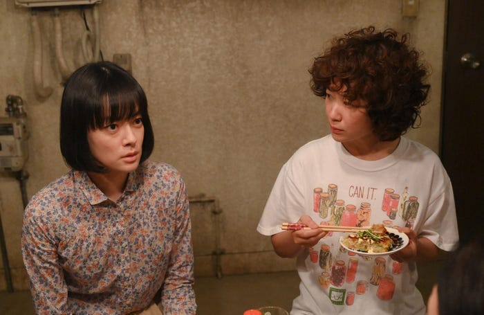 市川実日子、黒木華/「凪のお暇」第7話より(C)TBS