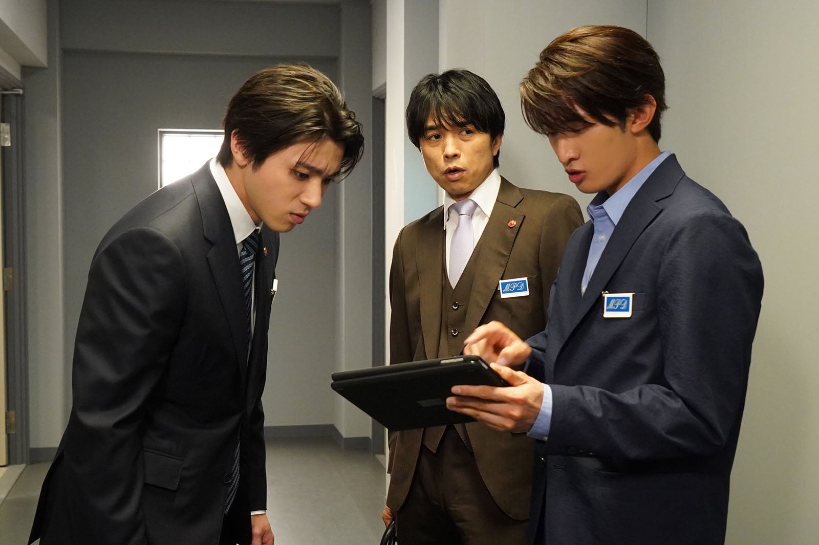 山田裕貴、井ノ原快彦、向井康二「特捜9」第1話（C）テレビ朝日