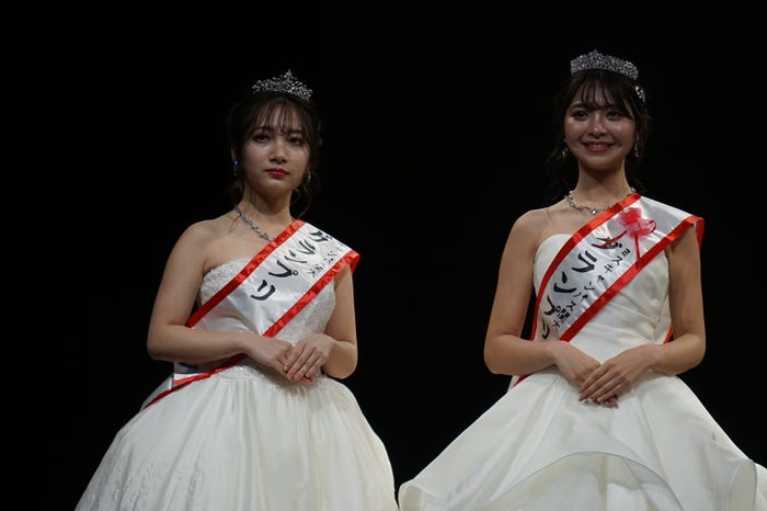 「Miss Campus KANDAI 2020」準グランプリ・加藤千絢さん、グランプリ・岸本沙季さん(提供写真)