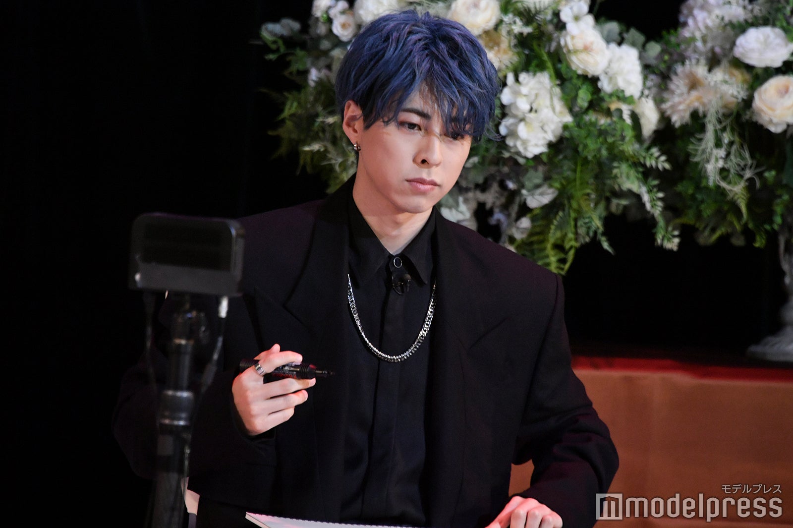 「GYAO!」にて配信された「OWV グループ結成記念生配信特番」より／佐野文哉（C）モデルプレス