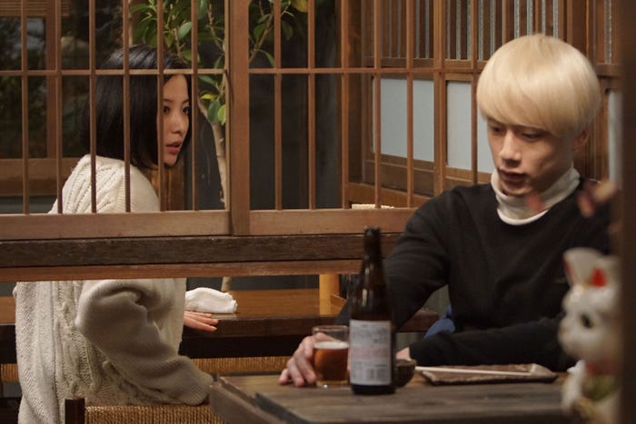 吉高由里子、坂口健太郎/「東京タラレバ娘」第8話より(C)日本テレビ