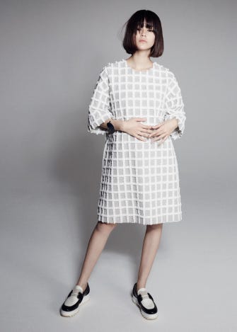 FACETASM/DRESS ¥40.000、SHOES ¥45.000(C)TOPLOG