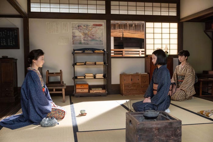 生田絵梨花、上坂樹里、見上愛「風、薫る」第110話(C)NHK