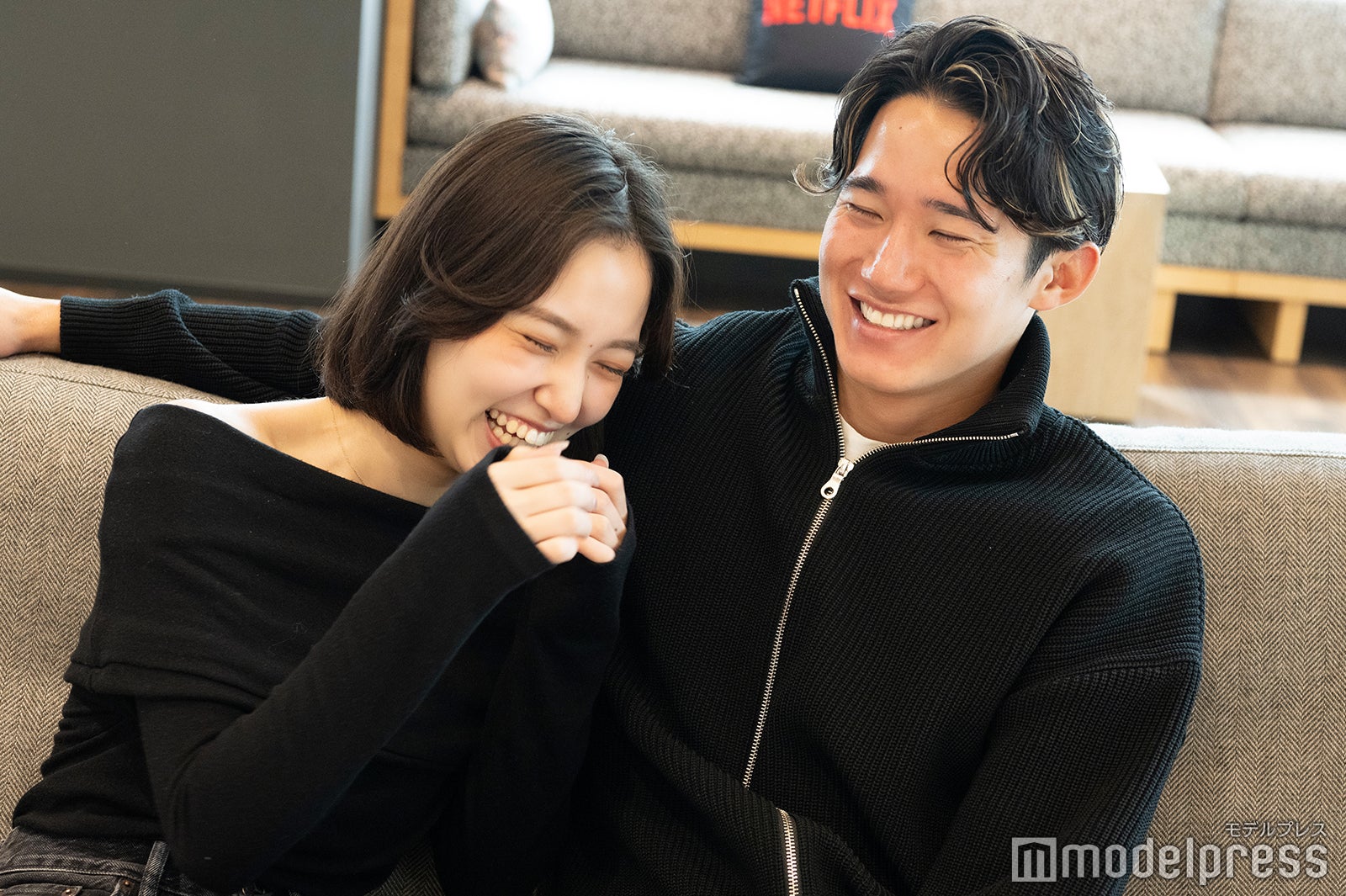 ミミ（美海）、アツシ（荒井陸）（C）モデルプレス