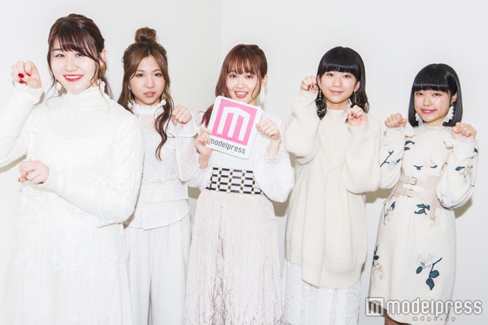 Little Glee Monster(左から)かれん、MAYU、芹奈、manaka、アサヒ