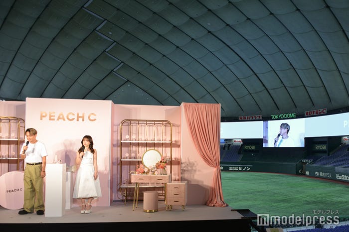 東京ドームで行われた「PEACH C」新製品発表会の様子(C)モデルプレス