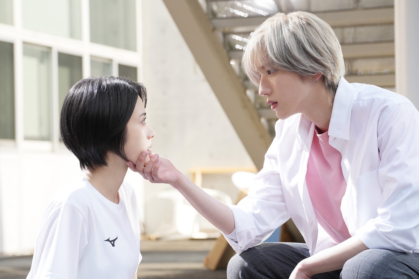 安斉星来、道枝駿佑（C）2026 映画『うるわしの宵の月』製作委員会（C）やまもり三香／講談社