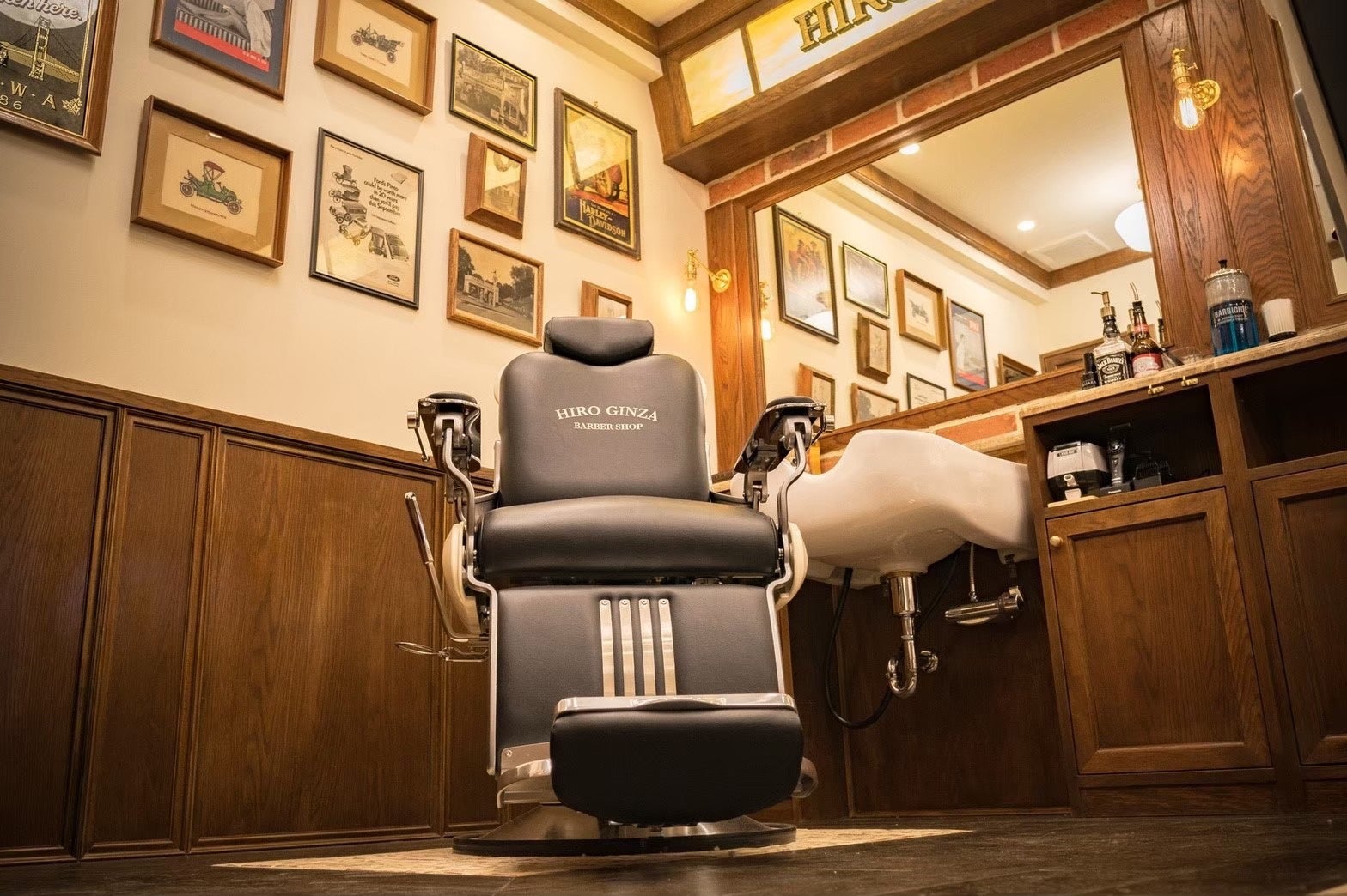 丸の内テラス／画像提供：三菱地所