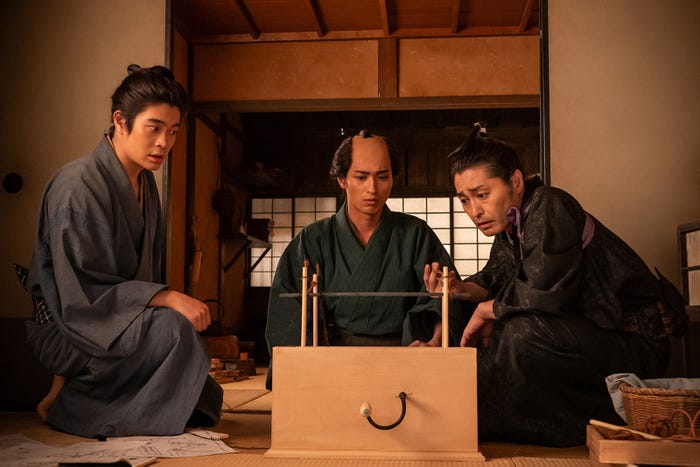 井之脇海、横浜流星、安田顕「べらぼう~蔦重栄華乃夢噺~」第11話(C)NHK