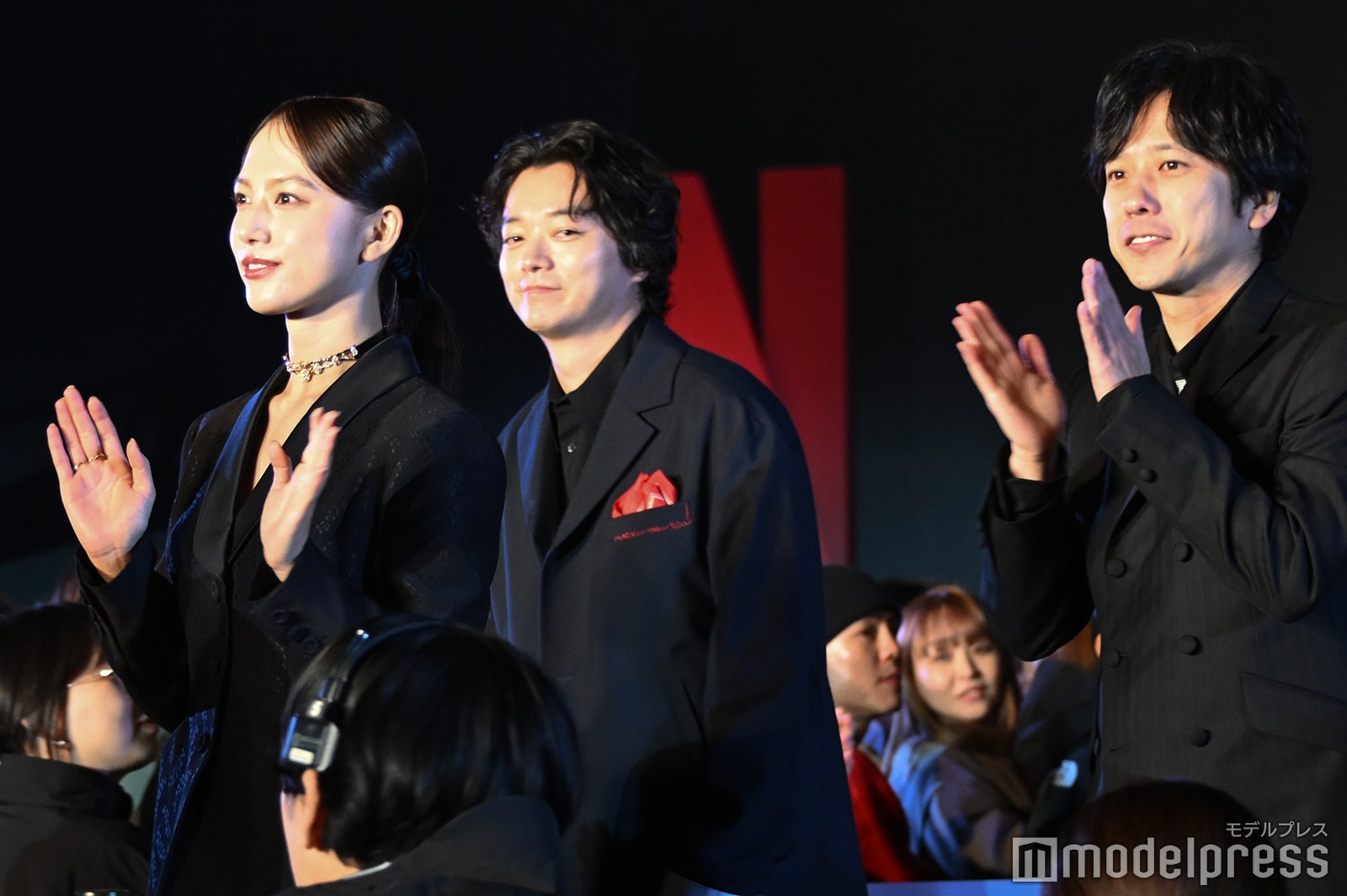 清原果耶、染谷将太、二宮和也（C）モデルプレス