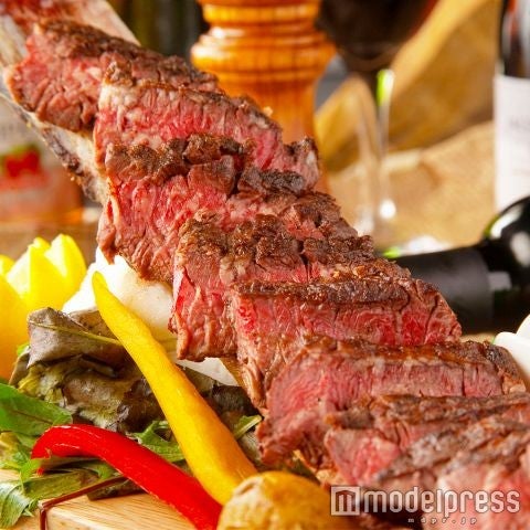 そびえ立つハラミステーキ2000円