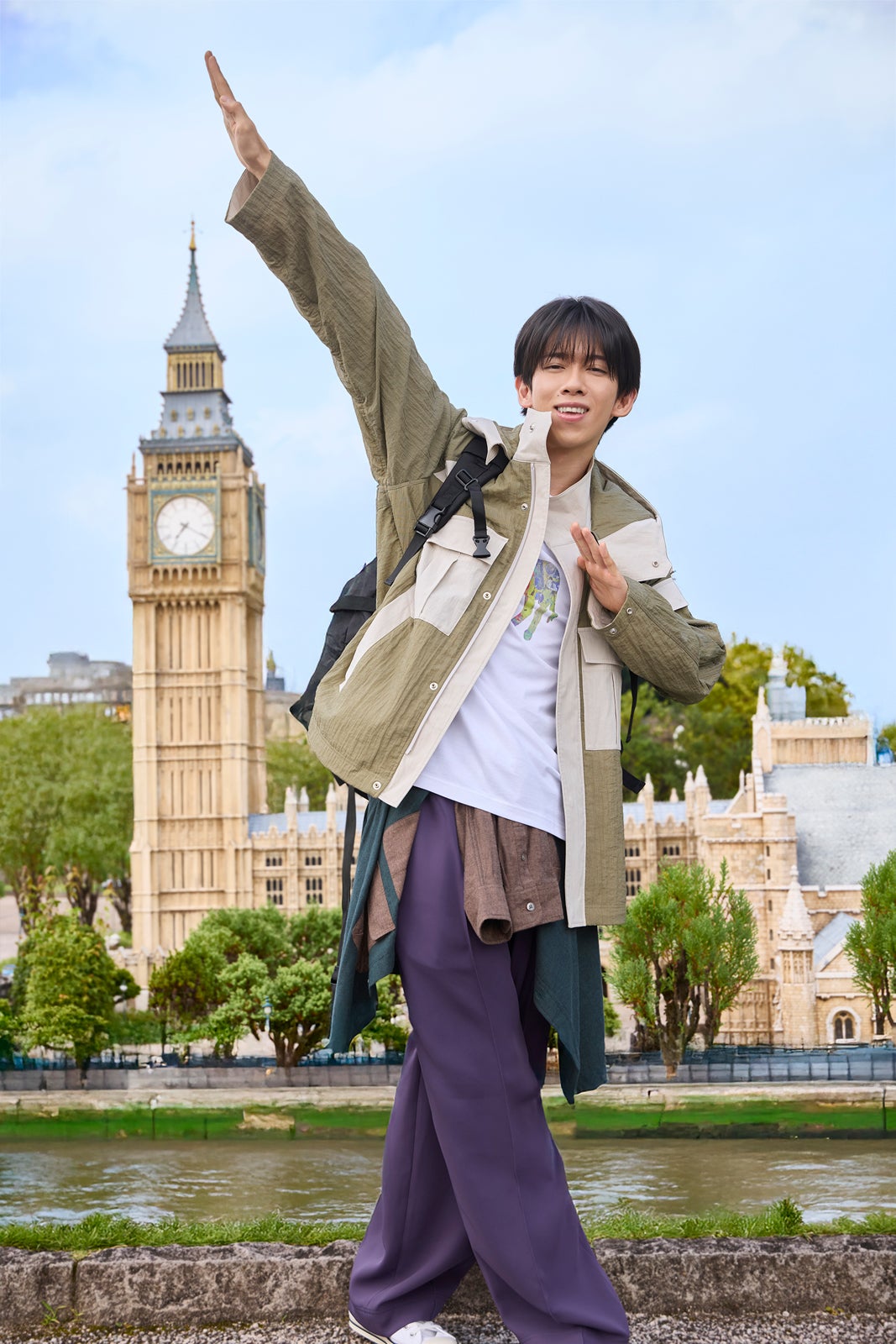 超特急  リョウガ  初代～  １枚900円  写真 年齢非公表”超特急リョウガ、3○歳記念「写真“集”」型トレカ決定