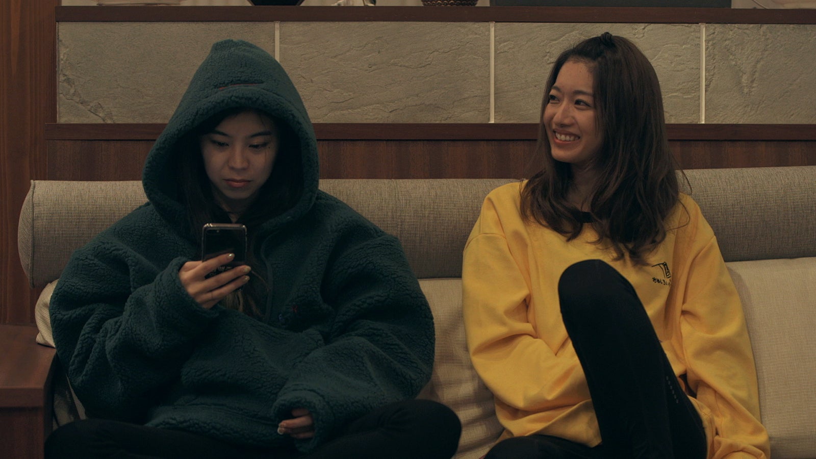 みずき、安未「TERRACE HOUSE OPENING NEW DOORS」5th WEEK（C）フジテレビ／イースト・エンタテインメント