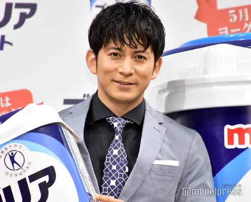 岡田准一、45歳の理想像を語る グラスグロッケンにも挑戦「V6では木琴担当なんで」