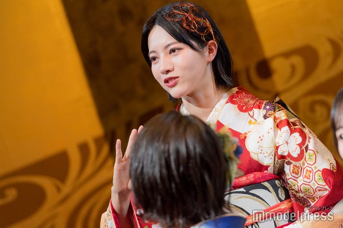 麻婆豆腐を語る林瑠奈(C)モデルプレス