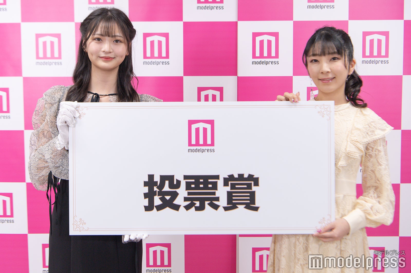 HANA、服部彩香さん （C）モデルプレス