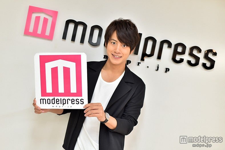 溝端淳平、サイン入りチェキプレゼント＜モデルプレス読者限定＞