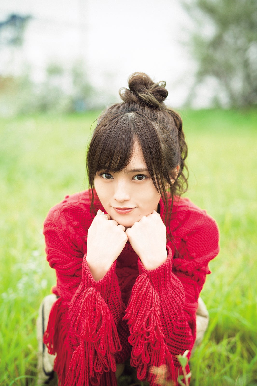 NMB48山本彩、お団子ヘアでキュートな魅力全開