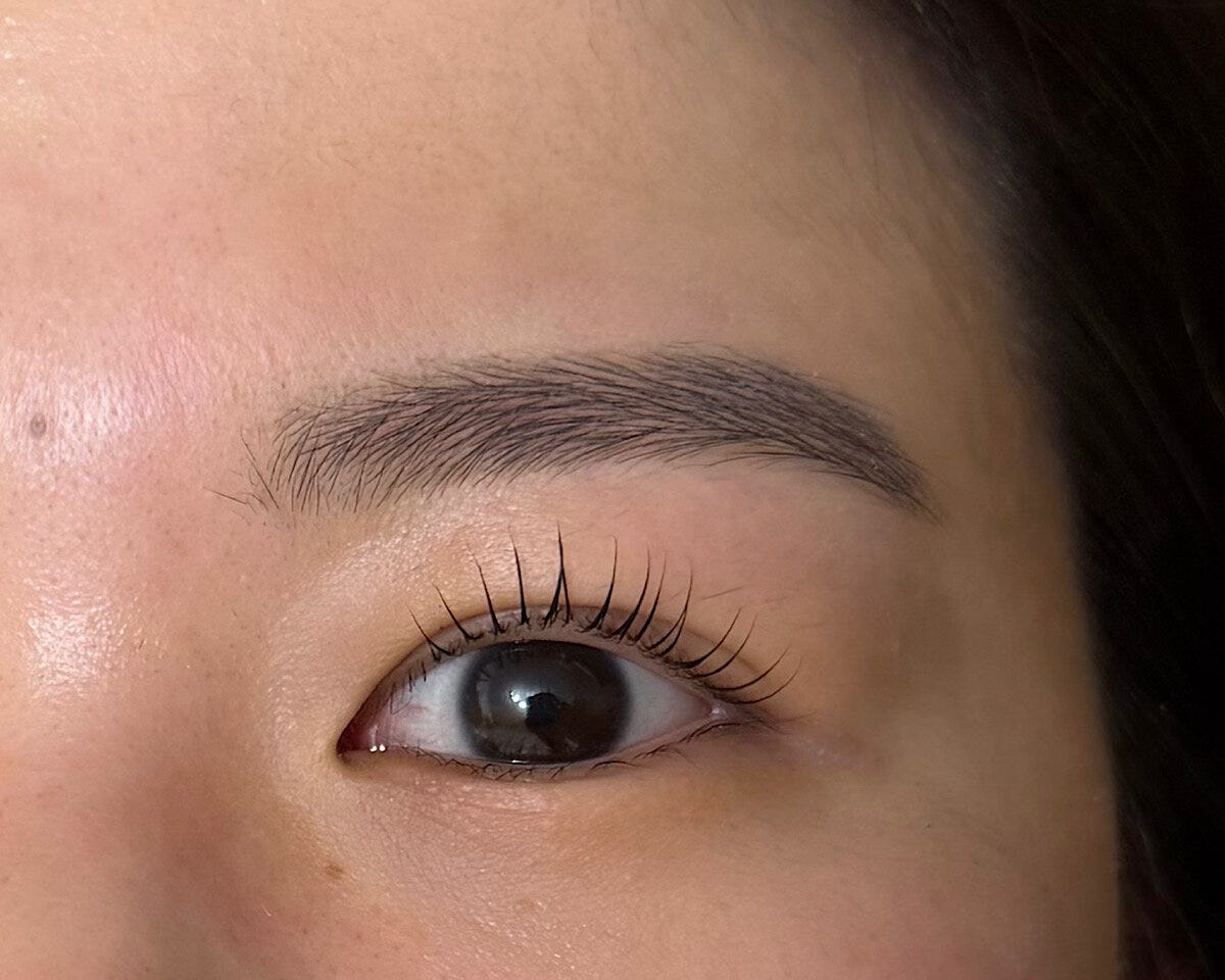 アーチ眉の特徴